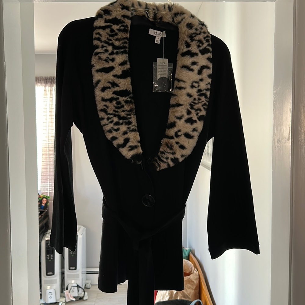 NEW WITH TAGS CACHE BLACK FAUX FUR COLLAR SWEATER